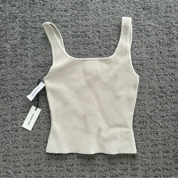 NWT Aritzia Babaton Sculpknit square neck tank - Picture 4 of 9